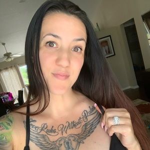 Meet your Posher, Justine